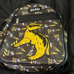 Loungefly HufflePuff Backapack SEE PICS